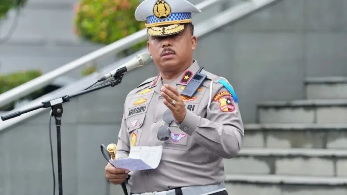 ANTISIPASI PUNCAK MUDIK: Puncak arus mudik diprediksi besok, Korlantas Polri siapkan rekayasa One Way Nasional mulai KM 70. (Sumber: Harianbatakpos.com)