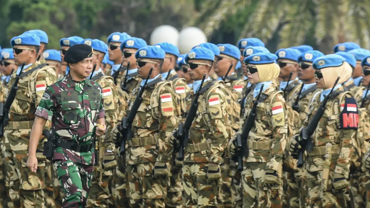 TIMUR TENGAH MEMANAS: Eskalasi perang Iran-Israel Presiden Prabowo tunda pengiriman 8.000 pasukan TNI ke Gaza. (Sumber: Republika.id)
