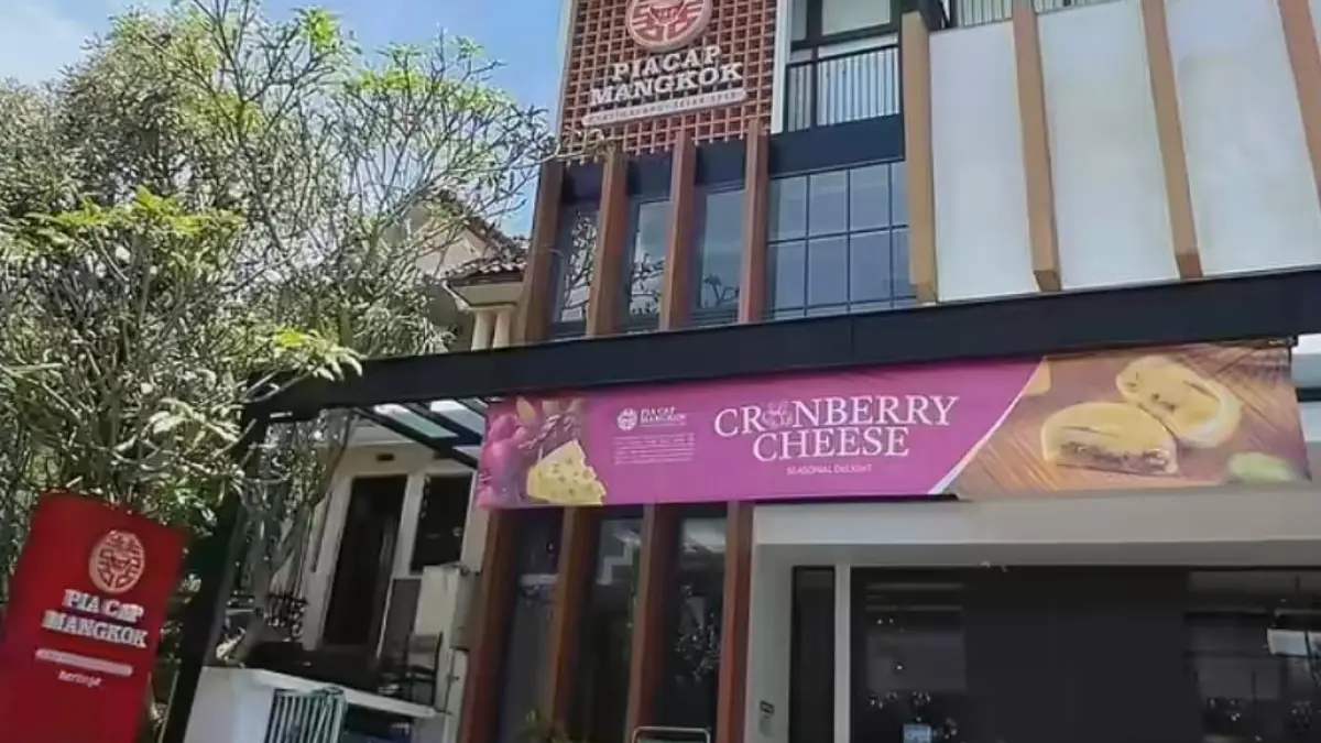Belum ke Malang namanya kalalu belum bawa pulang oleh-oleh Khas Malang. (Instagram @piacapmangkok)