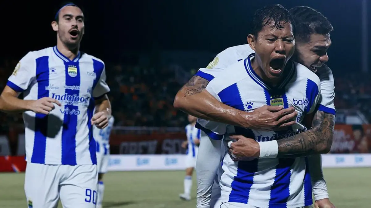 Adam Alis, pemain Persib Bandung, mencetak gol pada laga terakhirnya bersama Borneo FC. (Instagram @persib)