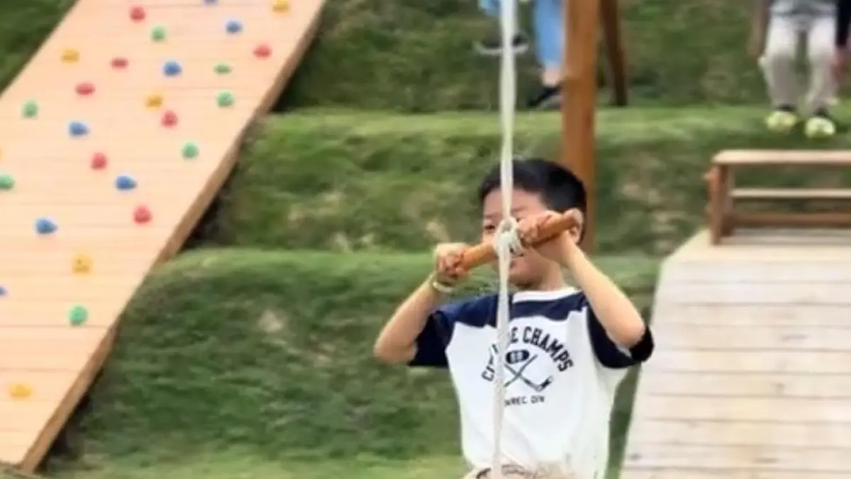 Belajar dan bermain di Kinville Park Malang. (TikTok @kinville.id)