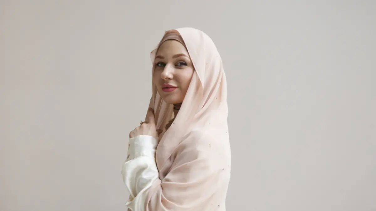 Pashmina viscose atau chiffon, kamu tim yang mana? (Freepik)