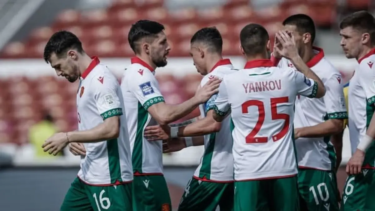 LEBIH KUAT: Bulgaria merayakan gol saat menghadapi Kepulauan Salomon di Jakarta sore tadi (27/3). Mereka menghajar lawannya itu dengan skor telak 10-2.