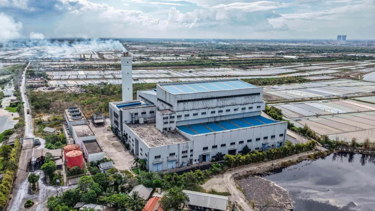 SEGERA DIBANGUN: Fasilitas pengolahan sampah menjadi energi listrik (PSEL)
tahap dua akan dibangun di Dukuh Gendong, Kelurahan Romokalisari, Benowo.