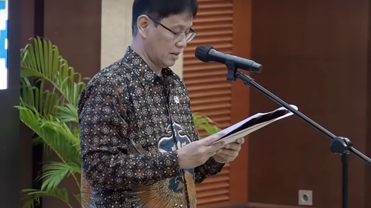 KETAHANAN ENERGI: Menkeu Purbayar Sadewa berikan penjelasan ke publik alasan harga BBM Nasional tidak naik di tengah krisis energi global. 