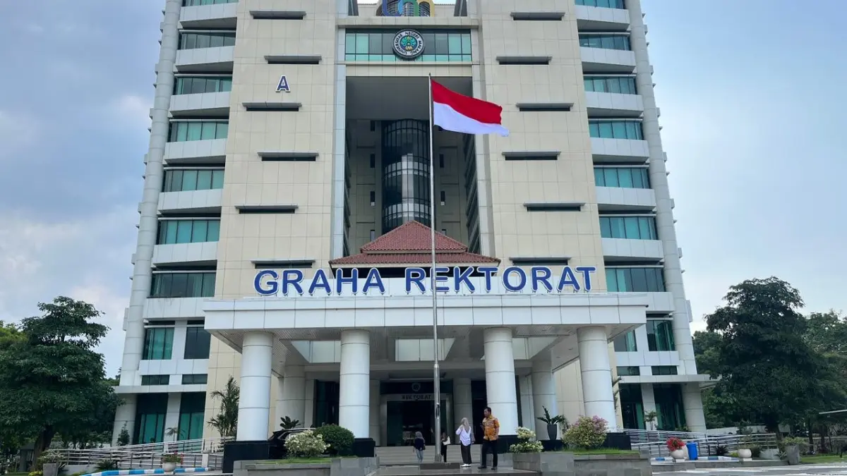 DIMULAI PEKAN INI: Universitas Negeri Malang (UM) sudah menerapkan kuliah daring untuk mahasiswa semester lima ke atas dan mahasiswa pascasarjana. (NAHDIATUL AFFANDIAH/RADAR MALANG)