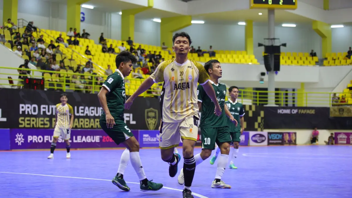 TAJAM: Pivot Unggul FC Malang Bayu Bagaskoro  merayakan gol ke gawang Moncongbulo FC dalam laga PFL Series Banjarbaru, Minggu lalu (29/3). (Foto: MO Unggul FC)