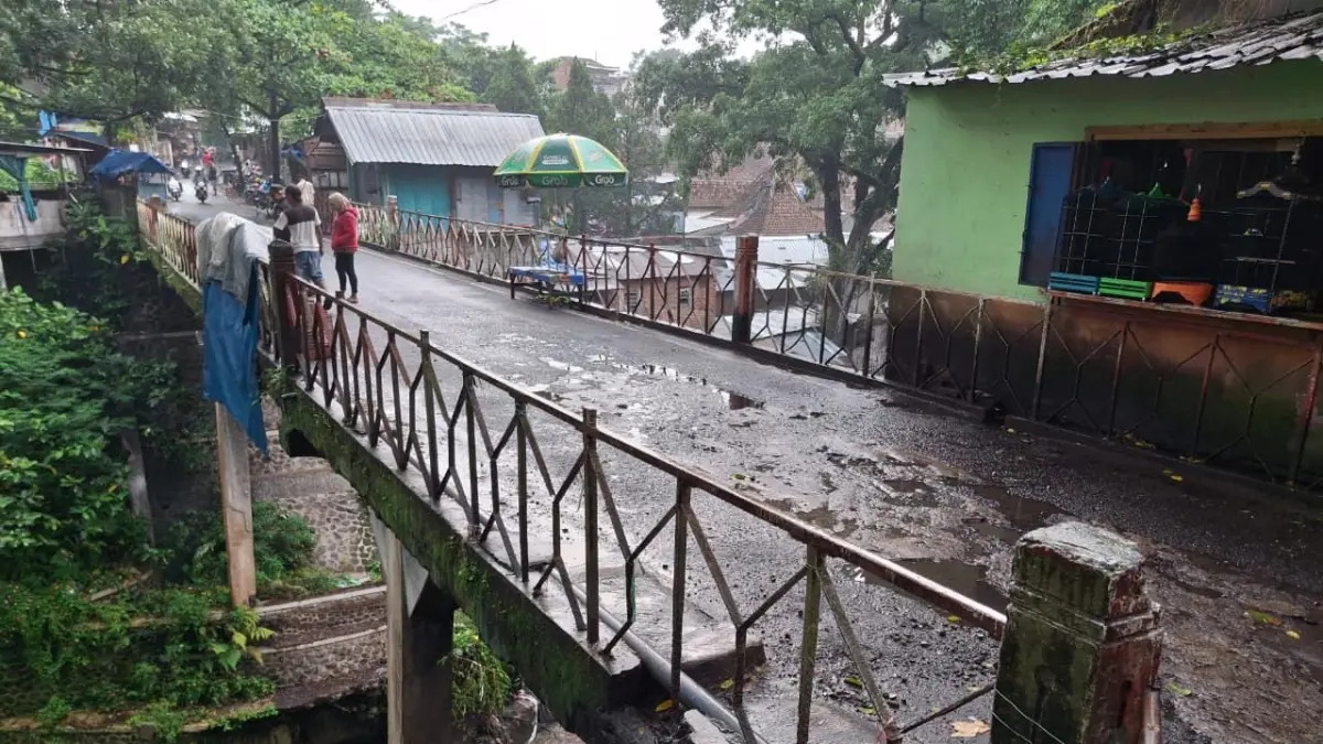 MASUK RENCANA: Struktur bagian bawah Jembatan Brawijaya
bakal diperbaiki Pemkot Malang pada tahun ini.