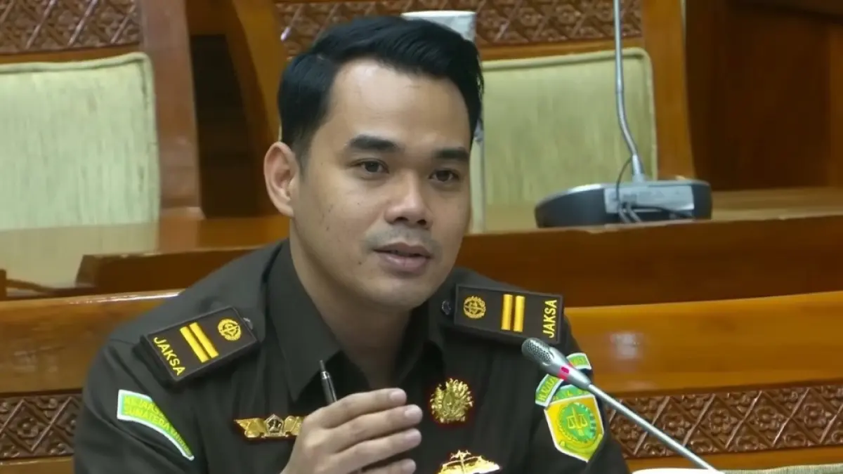 SIDANG KOMISI III: Jaksa Kejari Karo Bantah Intimidasi Tersangka Lewat Kue Brownies. (Sumber: Istimewa)