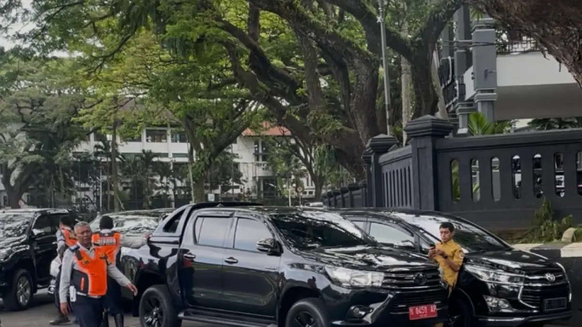MASIH LAYAK: Kendaraan dinas di Pemkot Malang.