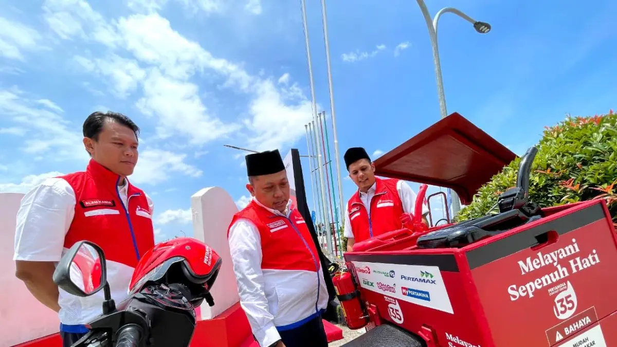 PELAYANAN MAKSIMAL: Pasukan khusus Pertamina Patra Niaga jaga pasokan energi dengan aman pada masa Ramadan dan Idul Fitri, mulai dari arus mudik hingga arus balik.