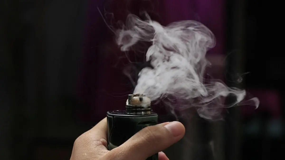 Ilustrasi vape. (freepik/doodleroy)