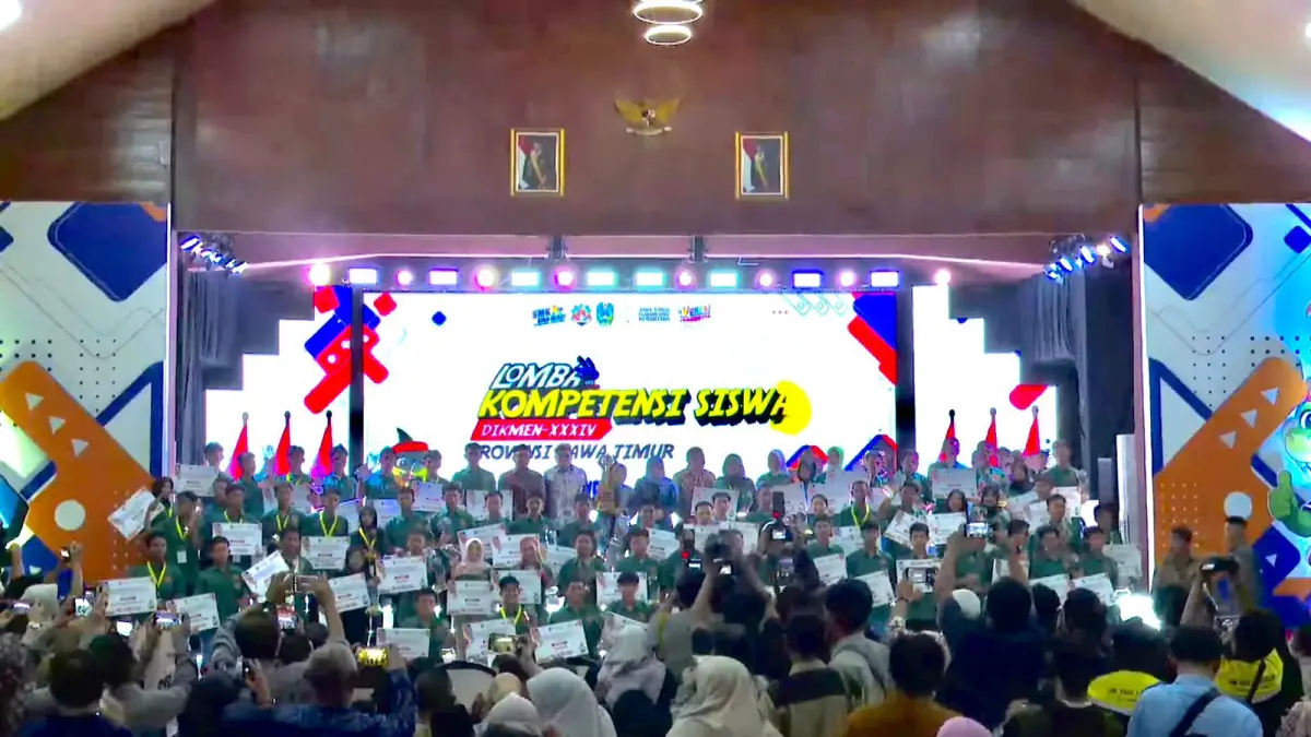TERBAIK : Kontingen Kota Malang berhasil menjadi Juara Umum LKS SMK Tingkat Provinsi Jawa Timur 2026.