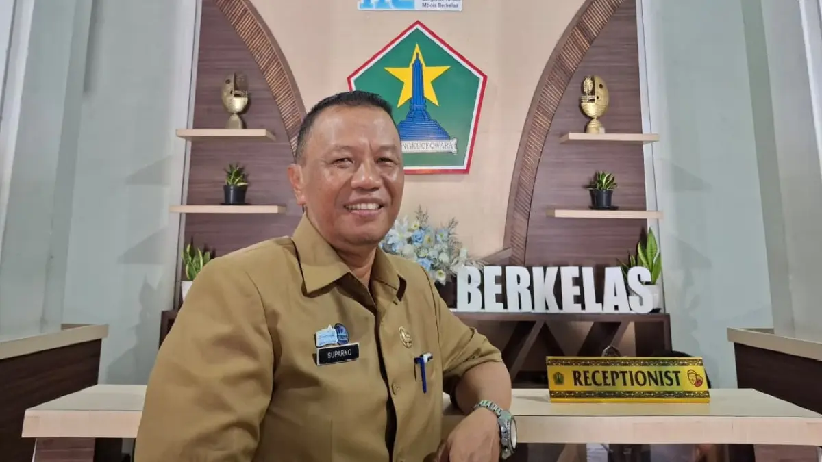 BAKAL AJUKAN PUTUSAN SELA: Kabag Hukum Sekretariat Daerah Pemkot Malang Suparno memastikan menyampaikan update usaha pihaknya di persidangan yang melibatkan Perumahan Griyashanta. (Nabila Amelia / Radar Malang)