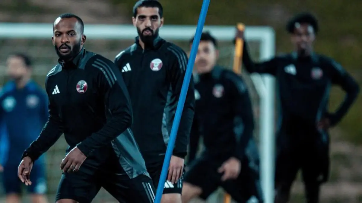 Para pemain Qatar terlihat fokus menjalani latihan jelang pertandingan mendatang. Qatar yang tergabung di Grup B bersama Swiss, Kanada, dan Bosnia-Herzegovina. (Instagram @qfa)