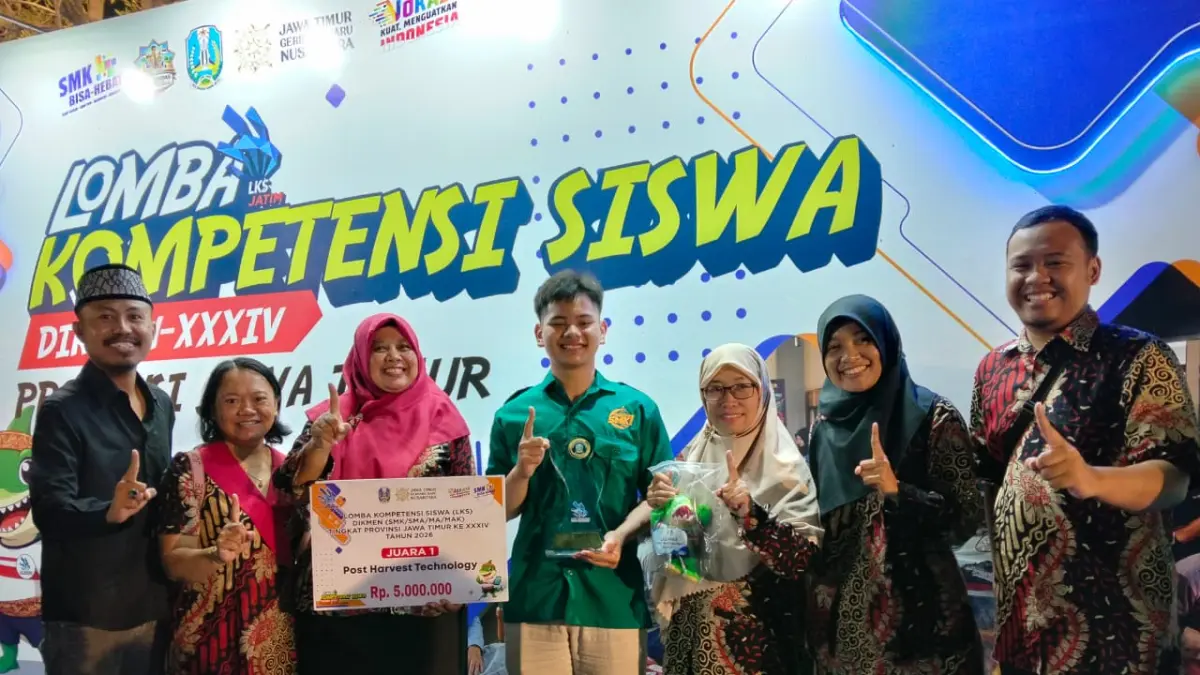 PECAH TELUR : Afif Rahman Hakim peraih Juara 1 bidang lomba Post Harvest Technology (Food Technology) dari SMKN 13 Malang.