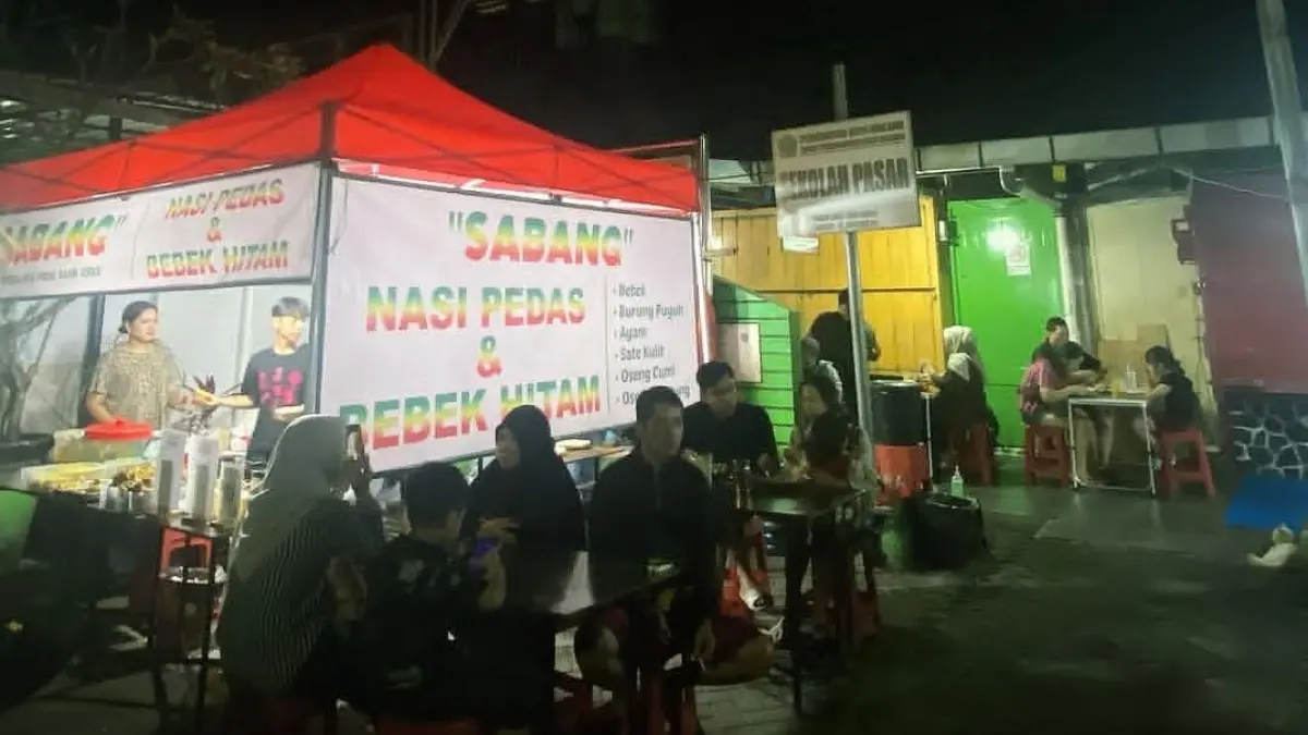 Pencinta pedas wajib coba nasi pedas. (Instagram @nasipedassabang)