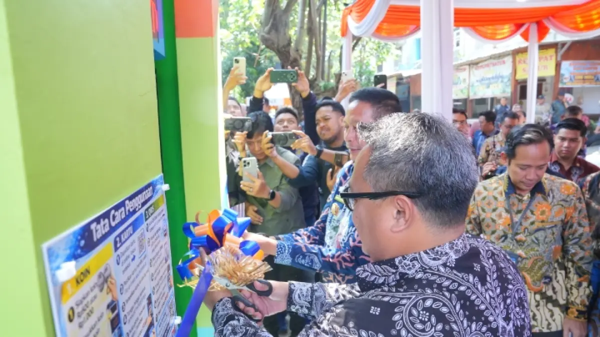 MAKSIMAL: BNI Kantor Wilayah 18 Malang memperkuat komitmennya dalam mendorong digitalisasi dan inklusi keuangan melalui program Branding BNI di Pasar Sawojajar, Kota Malang.