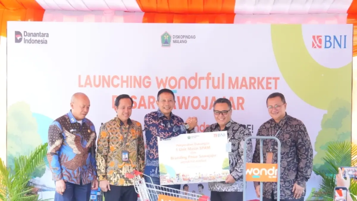 SEMANGAT: Program Branding BNI di Pasar Sawojajar, Kota Malang pada Kamis (16/4).