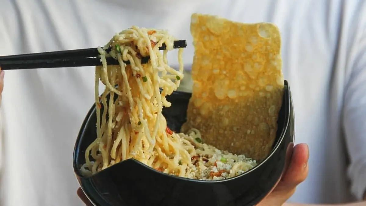 Cwie mie khas Malang yang wajib dicoba. (Instagram @akongkedai)