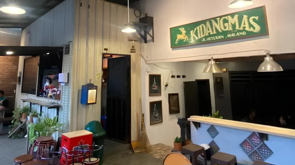 Kidang Mas cafe 24 jam dekat Universitas Brawijaya. (Muh Kahfi / Google Maps)