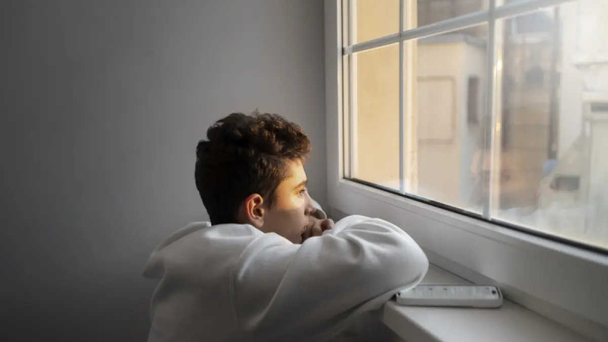 Waspadai Sunday scaries, saat pikiran mulai dipenuhi kecemasan menjelang hari Senin. (Freepik)