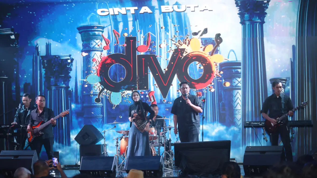 FRESH: Divo Band mengusung musik pop rock dalam 8 lagu andalannya.