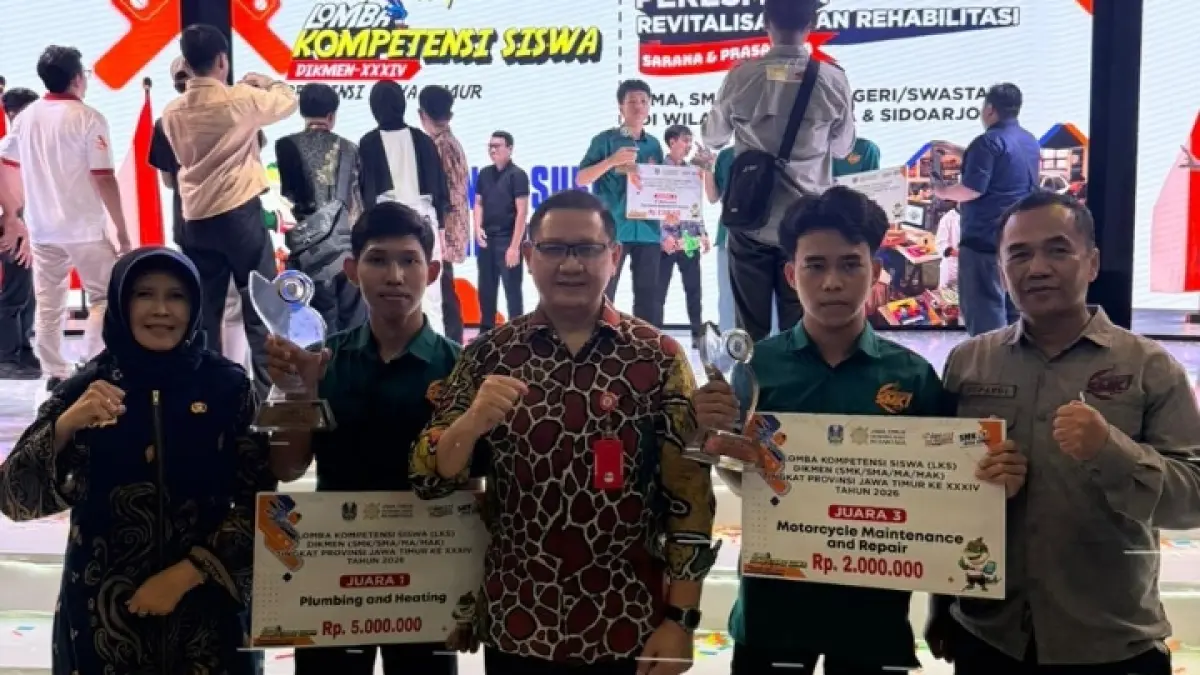 MEMBANGGAKAN:&nbsp;Siswa TSM Honda Binaan MPM meraih Juara LKS Provinsi Jawa Timur.