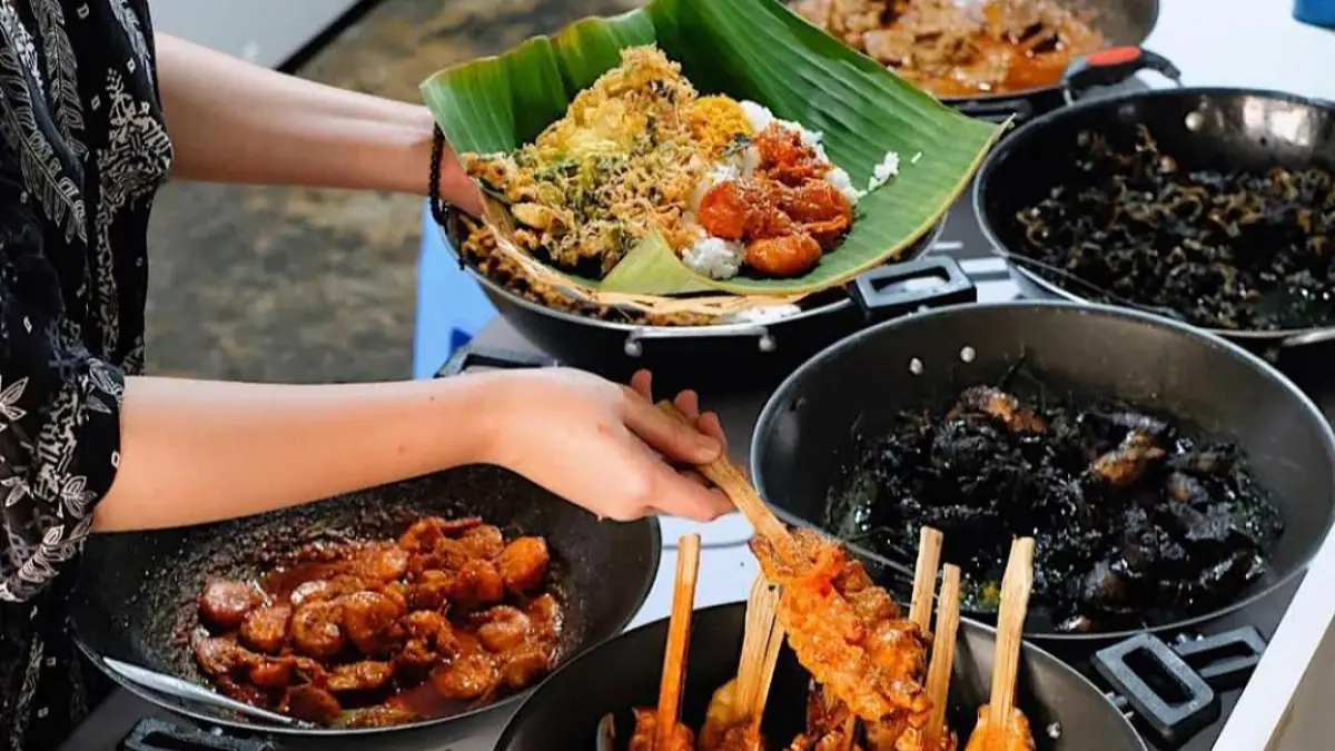 Warung Bu Warni, tempat makan favorit anak kos. (Warung Bu Warni / Google Maps)