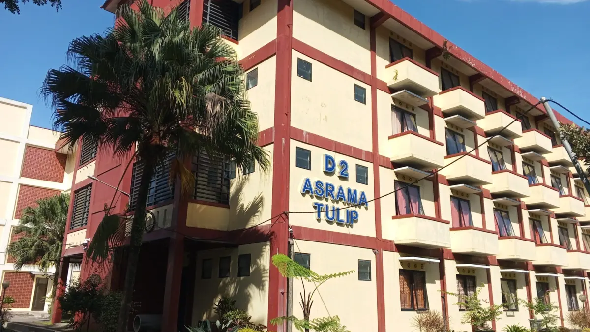 ASRAMA UM: Universitas Negeri Malang (UM) menawarkan hunian asrama kepada mahasiswa baru. (asrama.um.ac.id)