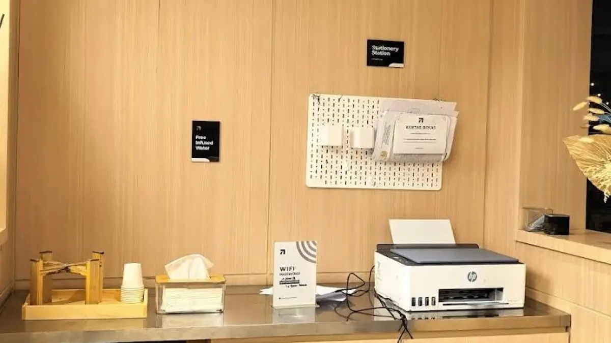 Fasilitas printer di kafe bikin pekerjaan lebih cepat selesai. (Atalia Gracia / Google Maps)