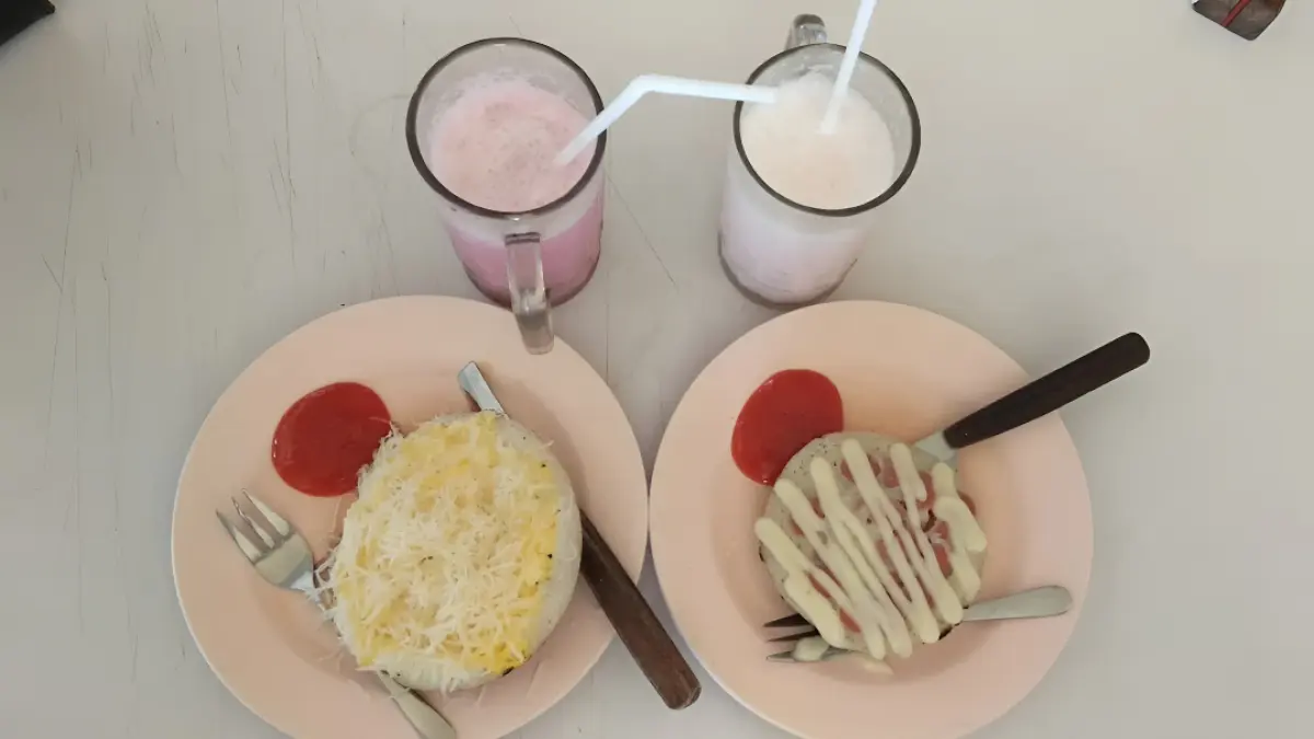 Surabi imut pilihan rasa manis dan asin. (Febrina / Google Maps)