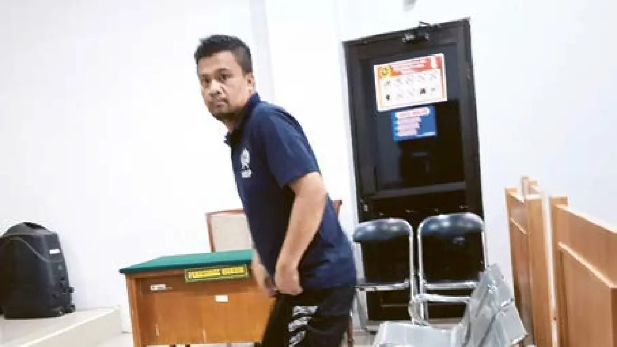 HUKUMAN BERTAMBAH: Ansori, 41, menghadiri persidangan di PN Kepanjen beberapa waktu lalu. Dia sudah mendekam di Lapas sejak 2022 lalu.