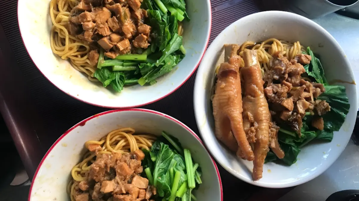 Mie ayam menjadi kuliner yang tak lekang oleh waktu. (Febrikha / Google Maps)