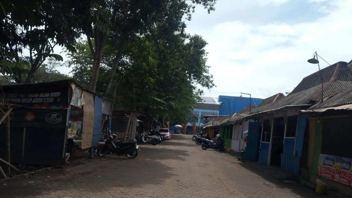 DLH Kota Malang Layangkan Peringatan Kepada Warung yang Menempati RTH 