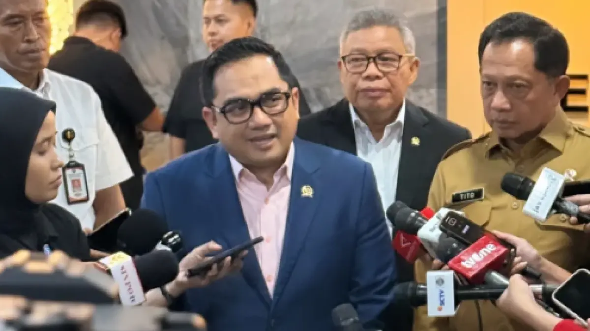 Ketua Komisi II DPR RI Muhammad Rifqinizamy Karsayuda. (@bang.rifqi.mrk)
