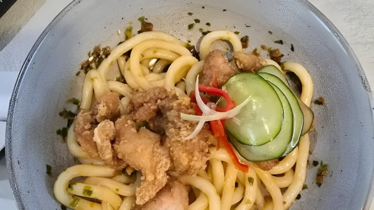 Niku udon jadi salah satu menu underrated di Naoki. (Novi / Google Maps)