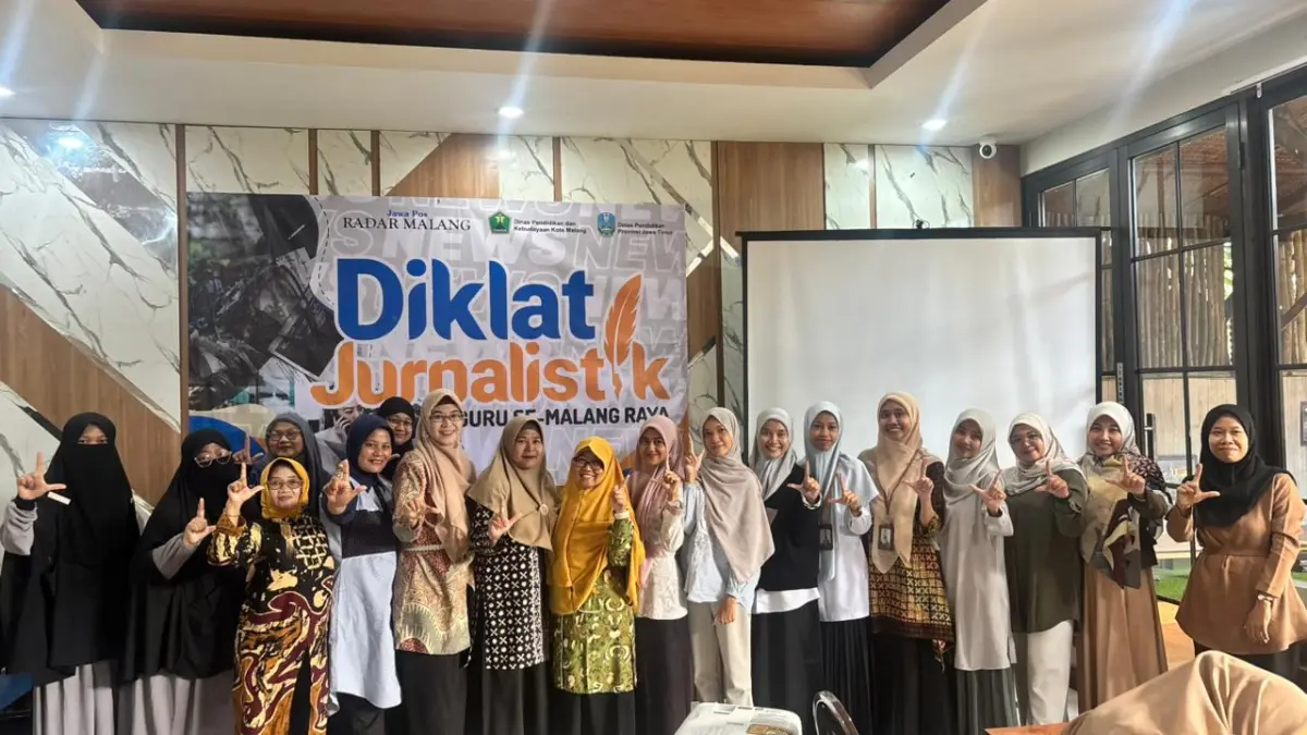 TERBAIK : 20 guru KB dan TK se-Kota Malang antusias mengikuti Diklat Jurnalistik yang diadakan Jawa Pos Radar Malang bersama Disdikbud Kota Malang, Selasa (28/04).