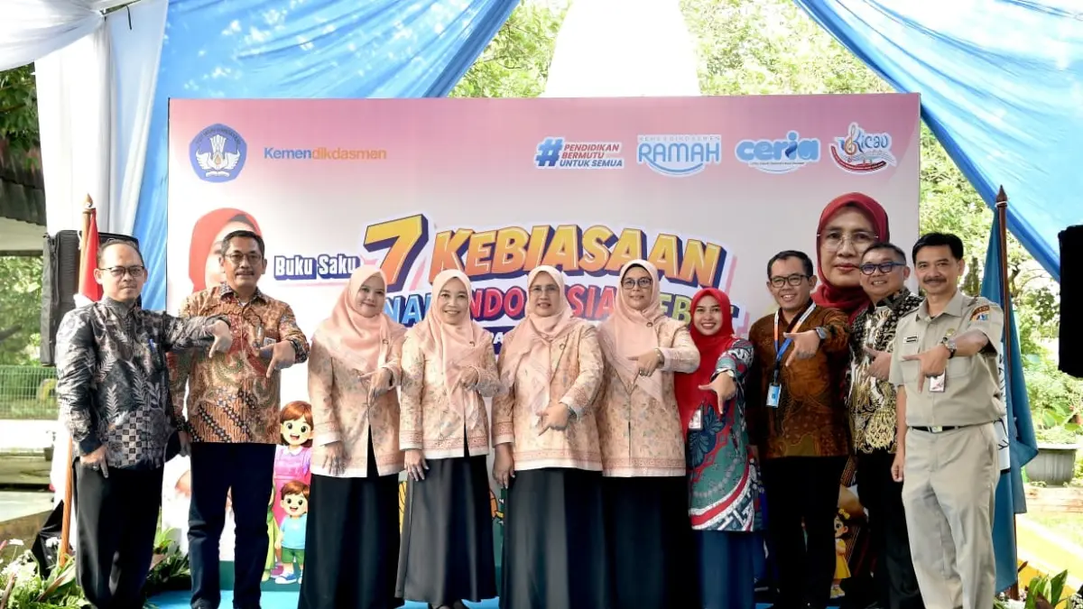 PERKUAT PENDIDIKAN PAUD: Kemendikdasmen bersama Ditjen GTK resmi meluncurkan Buku Saku 7 KAIH. (Dok. Kemendikdasmen)
