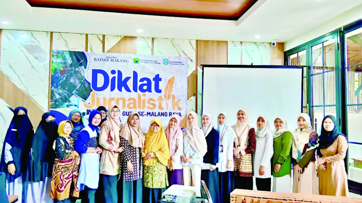 TERBAIK: 20 guru KB dan TK antusias mengikuti Diklat Jurnalistik yang diadakan Jawa Pos Radar Malang bersama Disdikbud Kota Malang, Selasa (28/04).