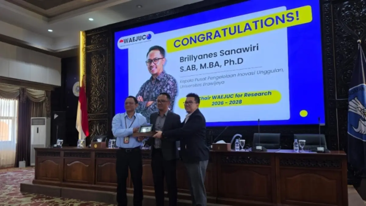 UNGGUL: Brillyanes Sanawiri, Ph.D (tengah) dosen Departemen Administrasi Bisnis, FIA UB pada acara pemilihan Co-Chair Western Australia–East Java Universities Consortium (WAEJUC) for Research untuk masa bakti 2026–2028.