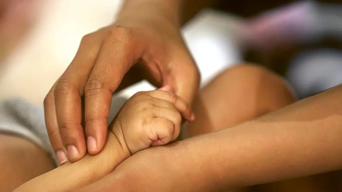 JAGA KESELAMATAN: Balita mendapatkan treatment di salah satu baby spa yang di Kota Malang. Pemkot Malang mulai memetakan day care.
