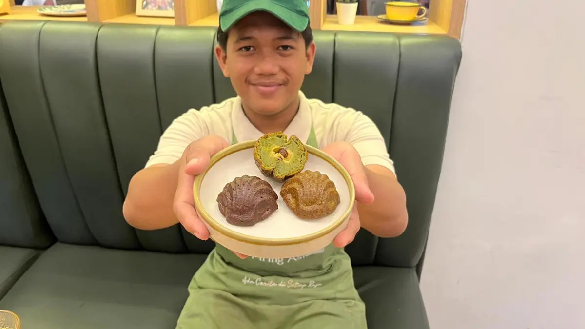 KUNCI UTAMA: Tim chef Piring Asia menunjukkan tiga butter tteok yang siap dihidangkan untuk konsumen kemarin siang.