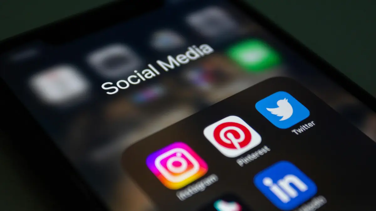 Pentingnya menjaga keseimbangan penggunaan media sosial bagi siswa. (Foto: Pexels)