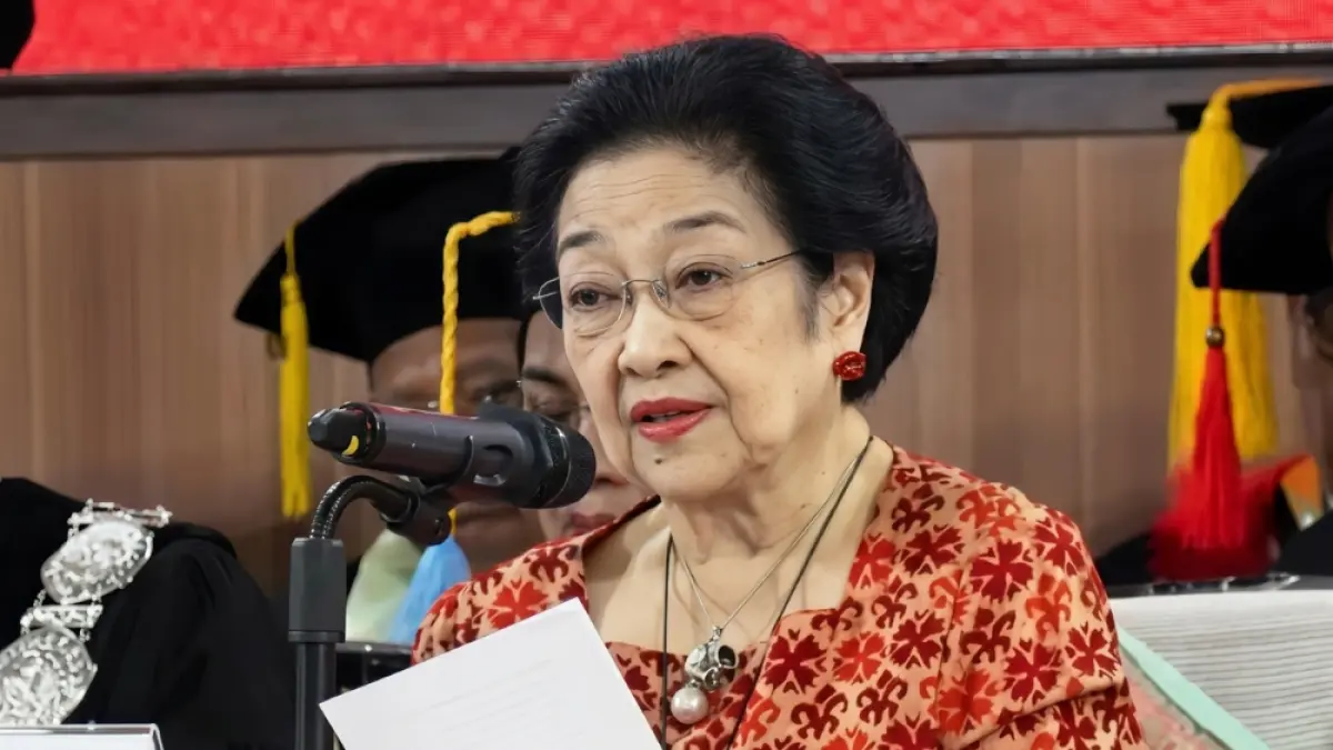 PESAN MENOHOK: Presiden RI ke-5 Megawati Soekarnoputri Berikan Pesan "Jangan Gunakan Hukum untuk Intimidasi" Pada Pengukuhan Gelar Profesor Emeritus untuk Arief Hidayat di Universitas Borobudur pada Sabtu (2/5/2026). (Sumber: Istimewa)