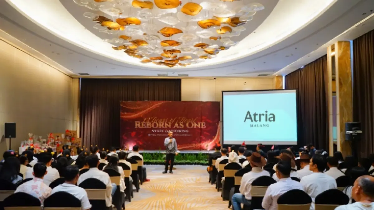 LUAS: Ballroom Atria Hotel Malang.