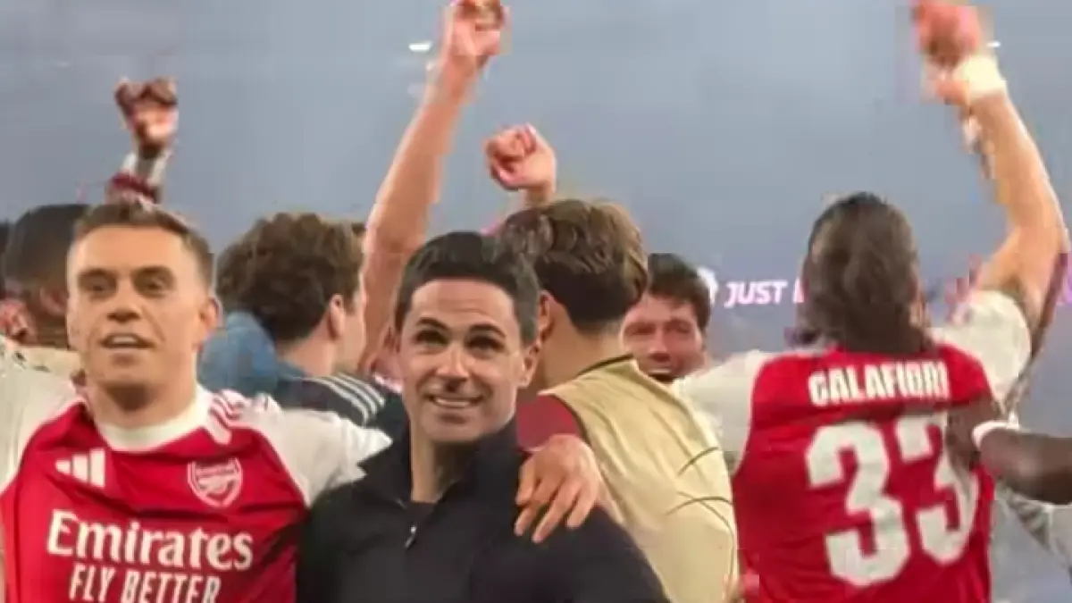 Pelatih Arsenal Mikel Arteta merayakan lolosnya tim asuhannya lolos ke final Liga Champions, Rabu (6/5) dini hari. (Instagram Arsenal)