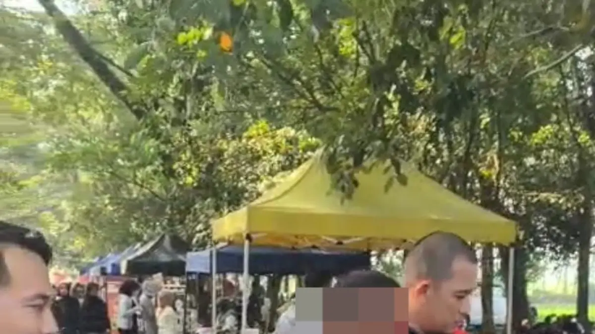 Polisi mengamankan orang tua yang memaksa anaknya mengamen