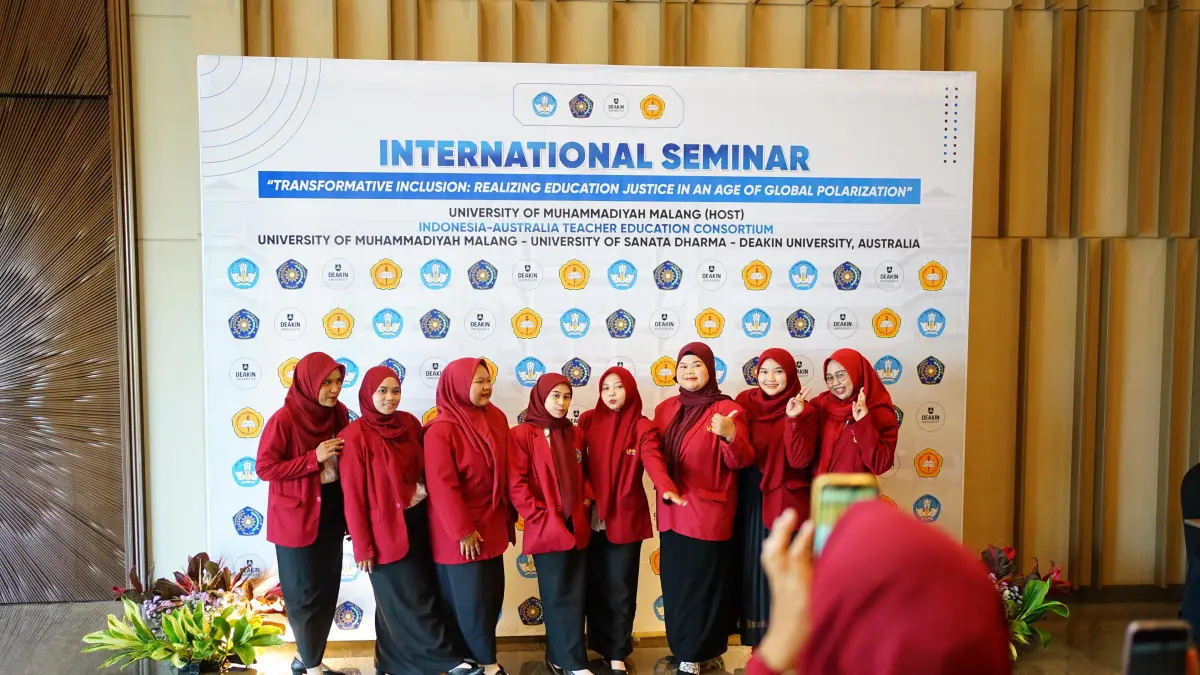 Seminar internasional PPG UMM diisi oleh para pakar pendidikan Indonesia-Australia.
