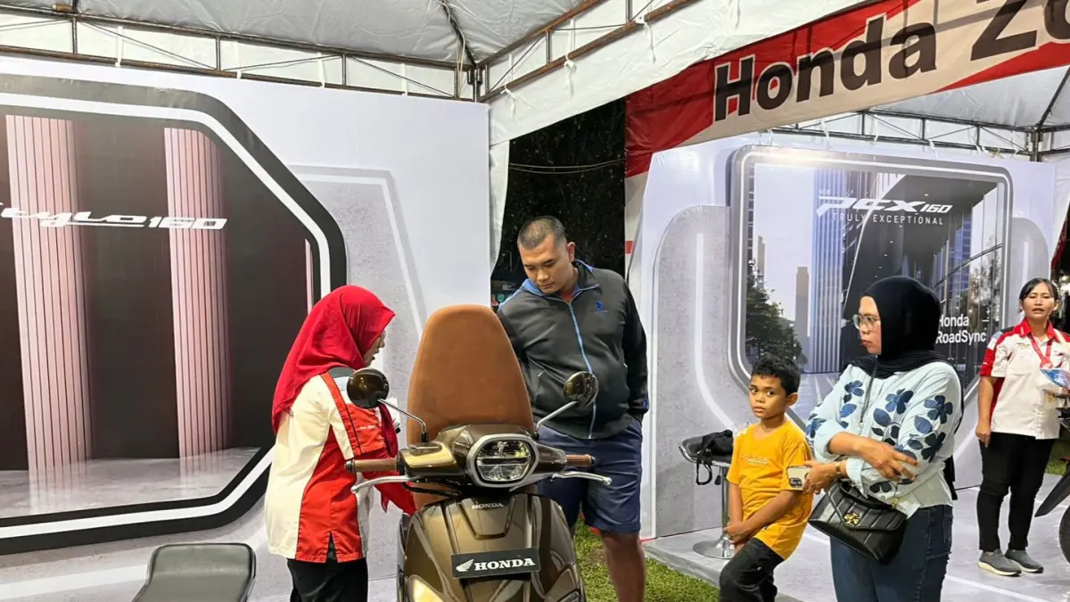 WARNA BARU: New Honda Stylo 160 yang dapat respons positif dari pengunjung.
